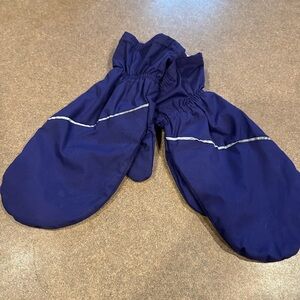 Best of times - purple ski gloves